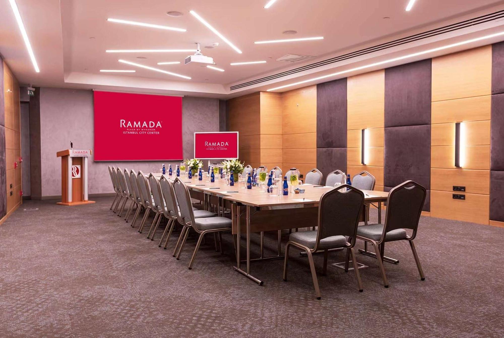 Ramada Plaza By Wyndham Istanbul City Center (Adults Only) Exterior foto